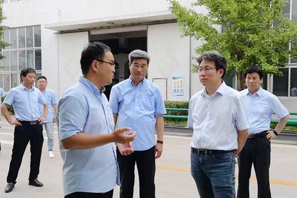 河南科技學(xué)院與新鄉(xiāng)長城集團(tuán)合作交流
